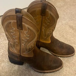 Men’s Ariat Western style boot size 11 EE